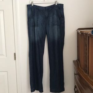 Flare, high waisted jeans